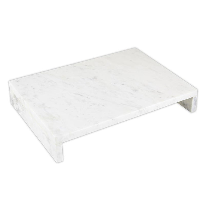 A white marble waterfall stand
