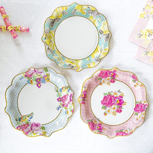 Truly Scrumptious Medium Pretty Paper Plates