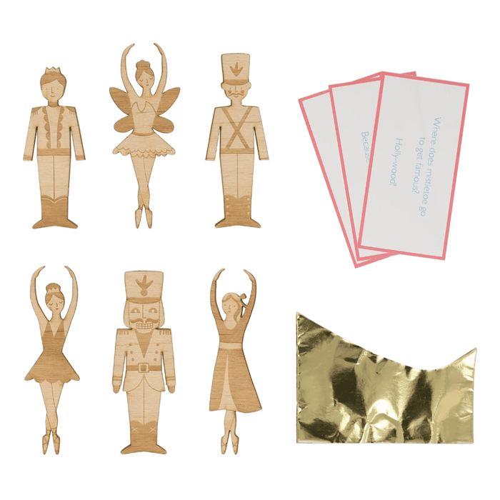 Nutcracker Crackers