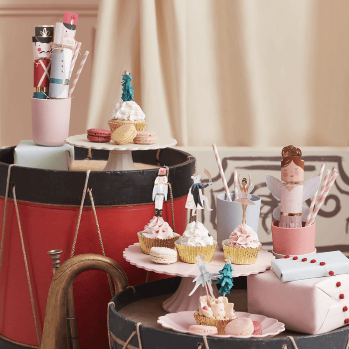 Nutcracker Crackers