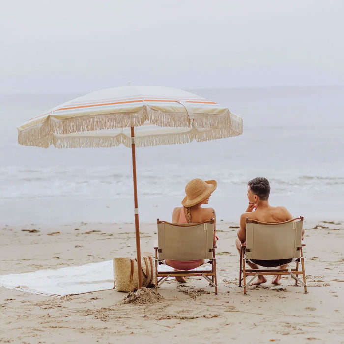 Lightweight folding beach chair with carry bag for beach days and park hangs