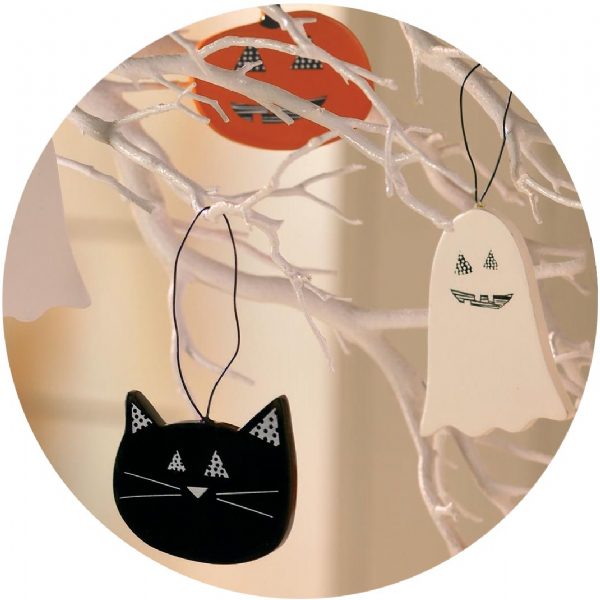 Halloween Ornaments Set of 3 available